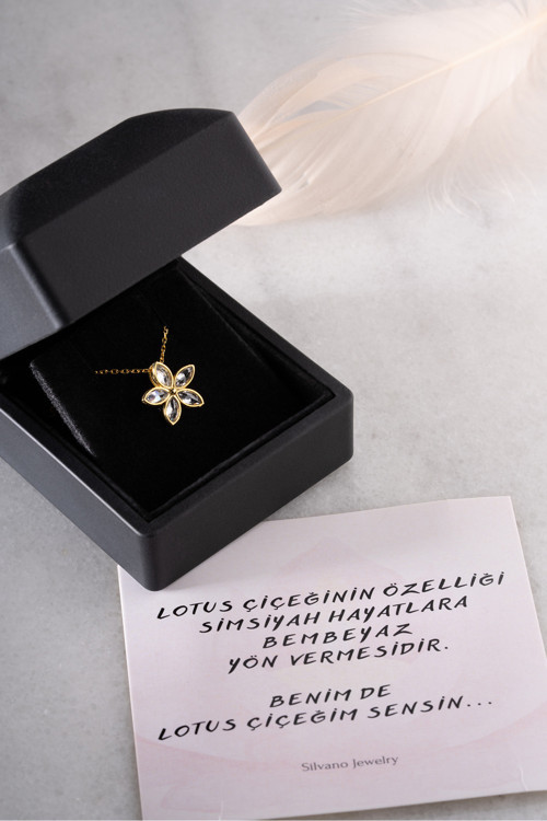 925 Ayar Gümüş Işıklı Kutu Altın Kaplama Nergis Kolye