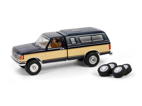 1991 Ford F-150 XLT Lariat With Camper Shell / Spare Tires 1/64 Model Araba