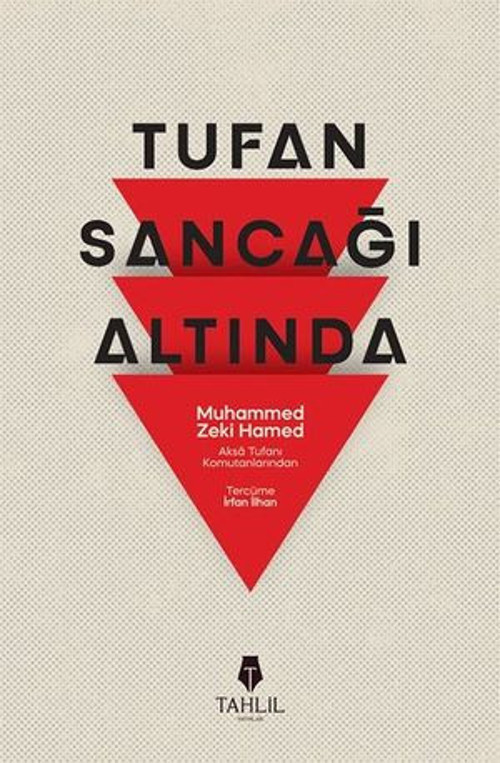 Tufan Sancağı Altında