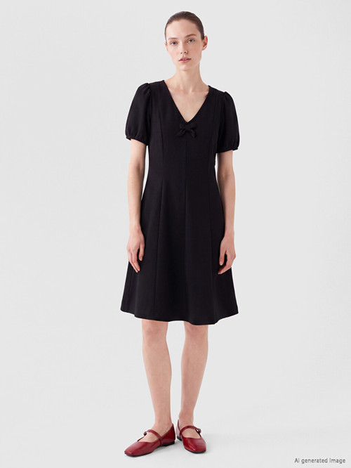 LCW Comfort Siyah V Yaka A Kesim Mini Elbise