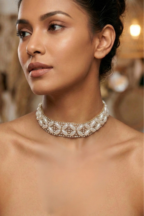 Baklava İncili Taşlı Tasma Choker Kolye