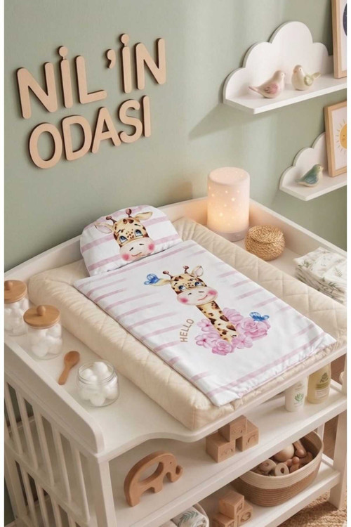 Kız Bebek Beyaz Pembe Figürlü Yastıklı Pratik Alt Değiştirme Matı Minderi Alt Değiştirme Pedi Bakım Örtüsü