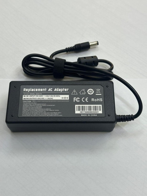 15 volt 3 amper standart uçlu adaptör 5.5 mm 2.5 mm