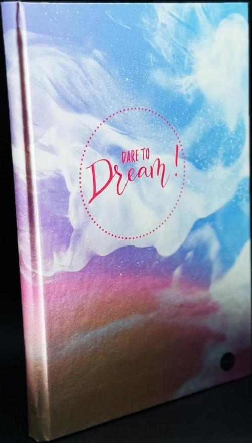 Metal Kapaklı Dare To Dream Tasarımlı Lastikli Defter