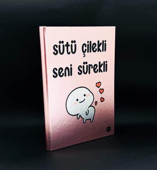Metal Kapaklı Sütü Çilekli Tasarımlı Lastikli Defter