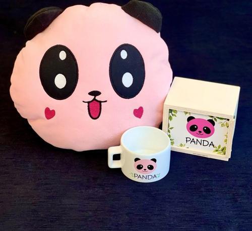Pembe Panda Tasarımlı Kutulu Kupa Ve Yastık Set