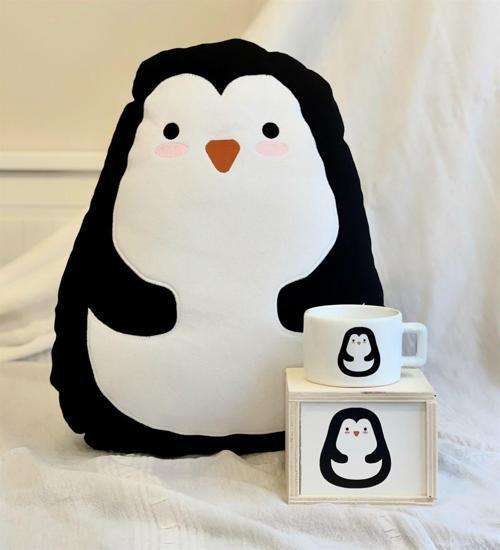 Tatlı Penguen Tasarımlı Kutulu Kupa Ve Yastık Set
