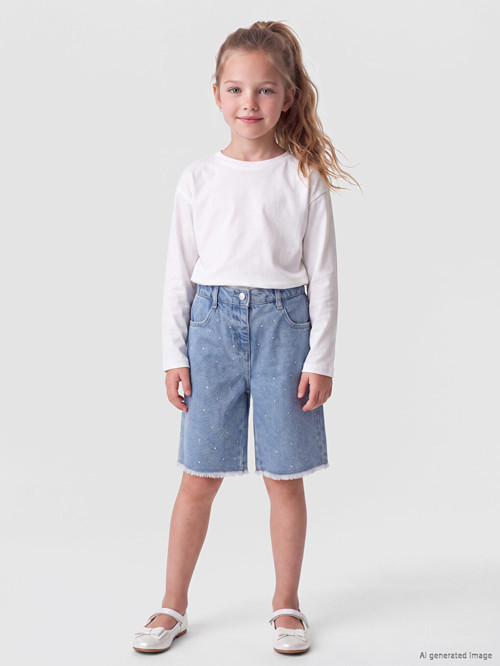 LCW Kids İndigo Bermuda Fit Taşlı Kız Çocuk Jean Şort