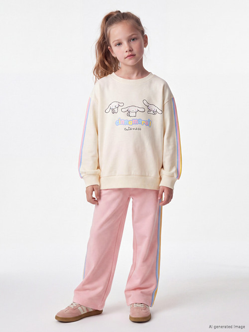LCW Kids Ekru Cinnamoroll Baskılı Kız Çocuk Eşofman Takım