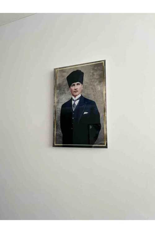 Atatürk Cam Tablo 34