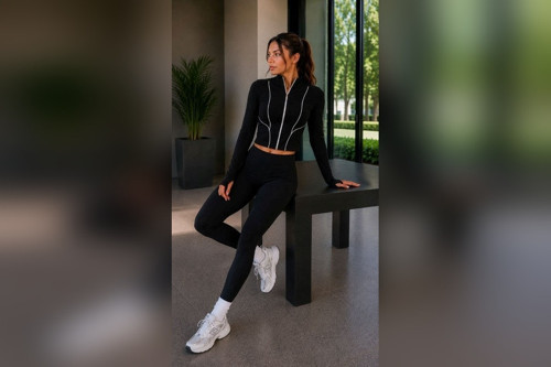 Kadın Fermuarlı Dik Yaka Biyeli Crop Spor Bluz