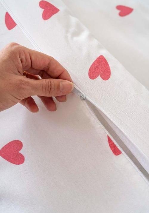 Kırmızı Kalpli Tek Kişilik Nevresim Takımı Pamuklu