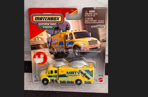 Working Rigs Freightliner M2 106 Satellite Truck Naklen yayın aracı