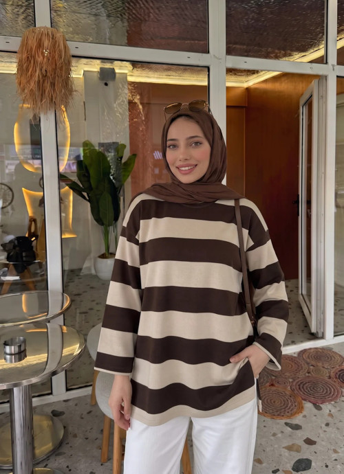 Çizgili Yanı Yırtmaçlı Rahat Kalıp Tunik Bluz Kahverengi