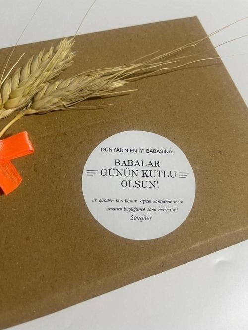 Babalar Günün Kutlu Olsun Yuvarlak Yapışkanlı Etiket 5 x 5 cm 100 Adet