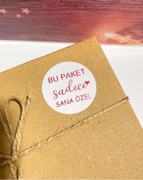 Bu Paket Sadece Sana Özel Kırmızı Yazılı Yuvarlak Yapışkanlı Etiket 4 x 4 cm 120 Adet