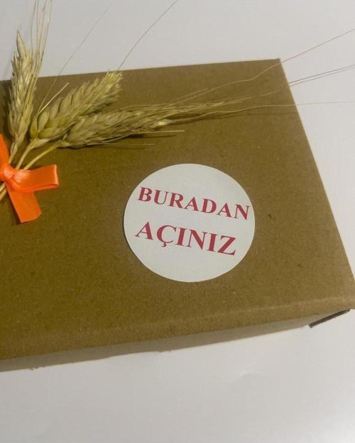 Buradan Açınız Yuvarlak Yapışkanlı Etiket 4 x 4 cm 120 Adet
