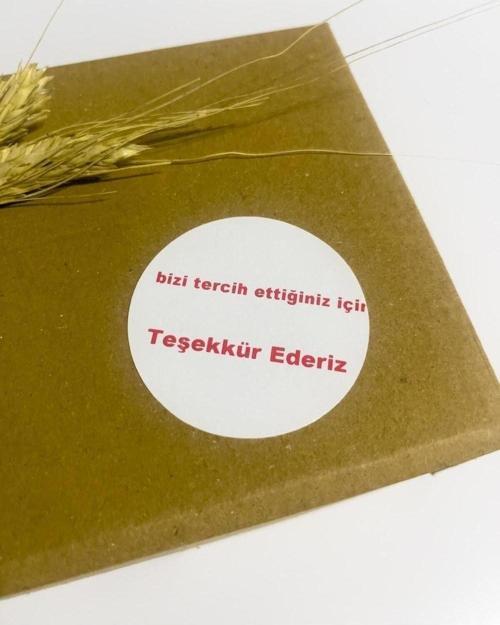 Düz Yazı Yuvarlak Yapışkanlı Etiket 4 x 4 cm 120 Adet