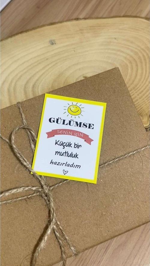 E-Ticaret Teşekkür Kartı Gülümse Yazılı Sarı Renk 5 x 8 cm 100 Adet