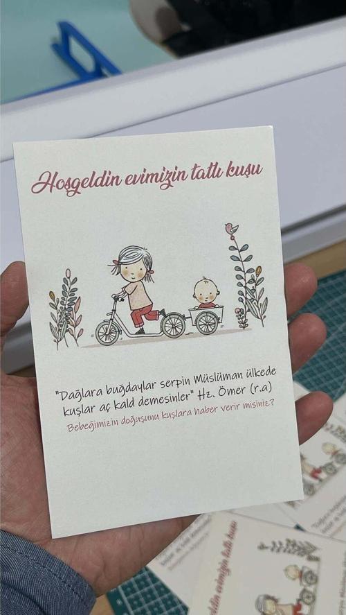 Hoşgeldin Evimizin Tatlı Kuşu Yazılı Yenidoğan Kartı 9 x 15 cm 49 Adet
