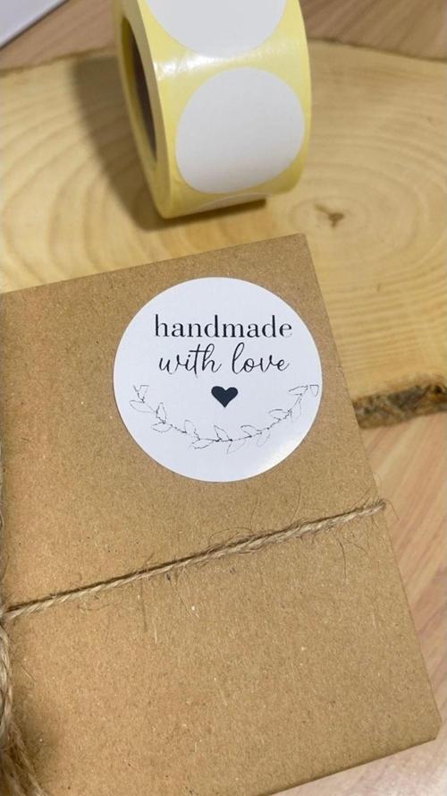 Handmade With Love Yuvarlak Yapışkanlı Etiket 5 x 5cm 100 Adet