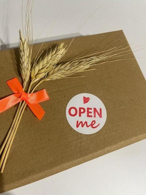Open Me Kalpli Kırmızı Yazı Yuvarlak Yapışkanlı Etiket 3 x 3 cm 150 Adet