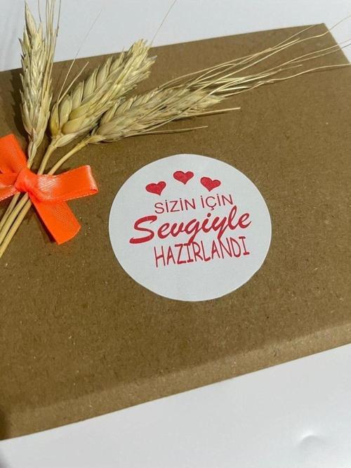 Sizin İçin Sevgiyle Hazırlandı Kalpli Kırmızı Yazılı Yuvarlak Yapışkanlı Etiket 5 x 5 cm 100 Adet