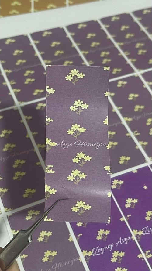 Tam Kapama Çikolata Etiketi Eflatun Renk 3,8 x 9 cm 50 Adet