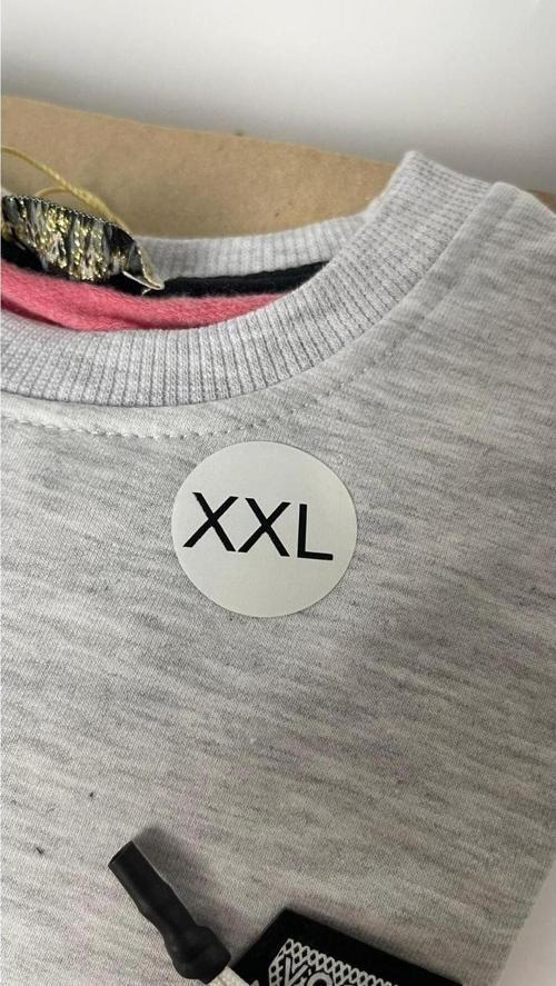 XXL Beden Etiketi Yuvarlak Yapışkanlı 3 x 3 cm 150 Adet