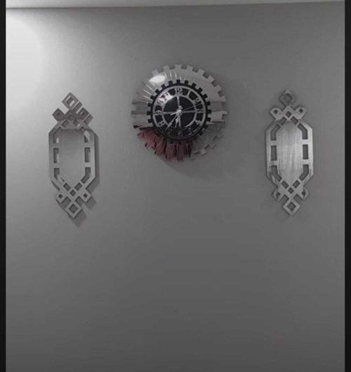 Xl Gümüş Renk Plexiglass Ayna Piyano Model Duvar Saati, + Tablo 3 Parça Set Özel Tasarım