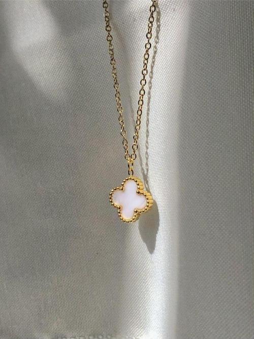 Nature Çelik Van Cleef Sedefli 45 Cm Gold Renk Yonca Kolye