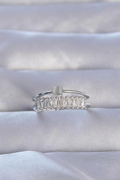 Pirinç Gümüş Renk Zirkon Taşlı Baget Su Yolu Model Ayarlanabilir Yüzük - EBJ240714W25343