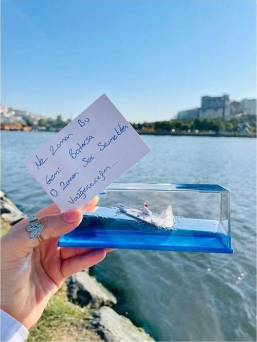 Dekoratif Biblo Hediye Ne Kadar Sallarsan Salla Batmayan Gemi Akvaryum Batmayan Gemi Biblo