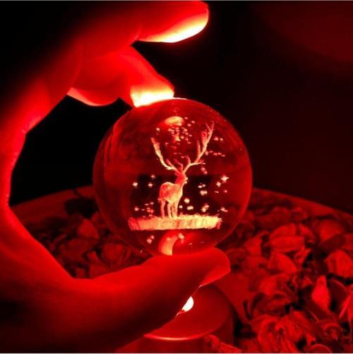 Işıklı Dekoratif 3d Ren Geyiği Cam Küre