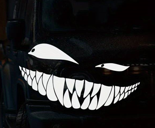 Sırıtan Hayalet Tasarım Duvar Dekor Sticker 40 x 22 cm