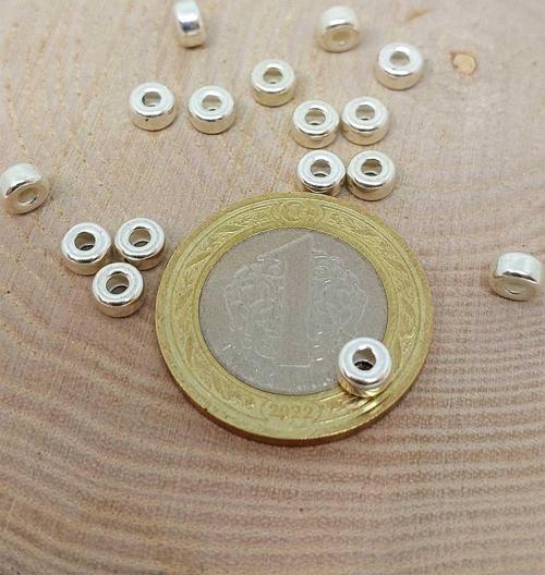 925 Ayar Gümüş Boncuk Ara Malzeme 2.5*5mm/4 adet (45634)