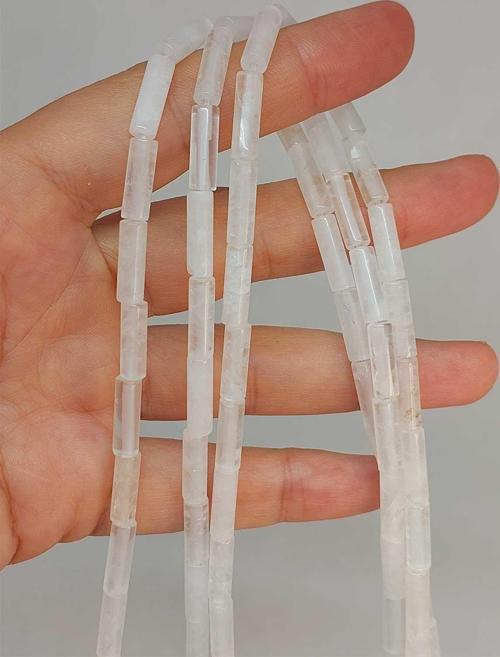 Bileklik Boy Kristal Kuvars Taşı Silindir Kesim 4x12.5mm Yarım Dizi (49374) (18CM UZUNLUĞUNDADIR)