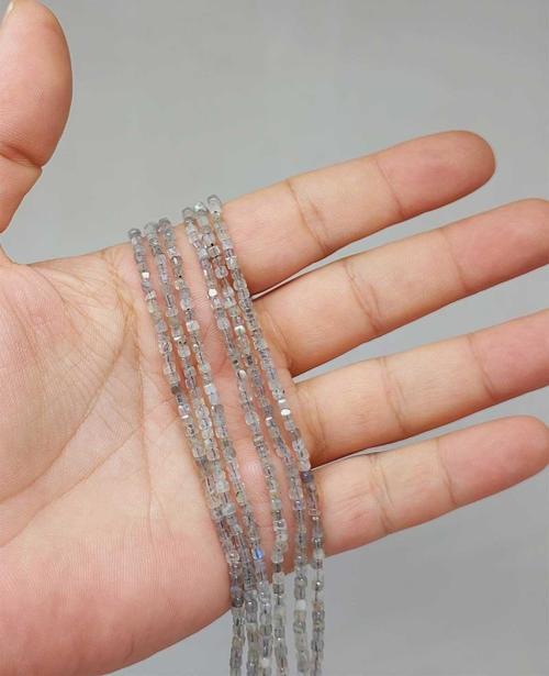 Bileklik Boy Labradorit Taşı Küp Şekilli Dizi 2mm (51142) Yarım Dizi (17CM UZUNLUĞUNDADIR)