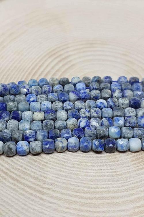 Bileklik Boy Lapis Taşı Küp Şekilli Yarım Dizi 4mm (18CM UZUNLUĞUNDADIR)
