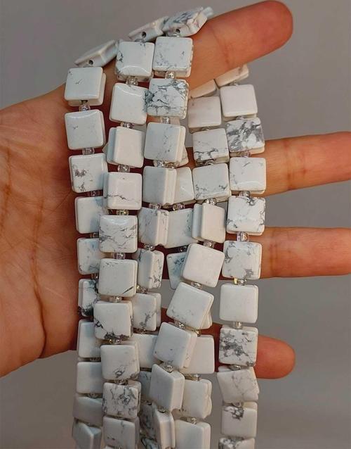 Bileklik Boy Havlit Taşı Yandan Oyuklu Kare Kesim 10x10mm Yarım Dizi (49570) (18CM UZUNLUĞUNDADIR)