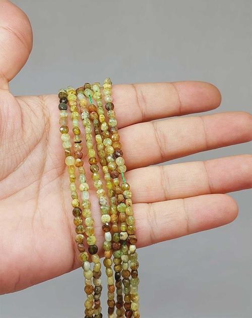 Bileklik Boy Yeşil Alacalı Lal (GRANAT) (GARNET) Taşı Yassı Dizi 2.5*4mm Yarım Dizi (UZUNLUK 17CM)