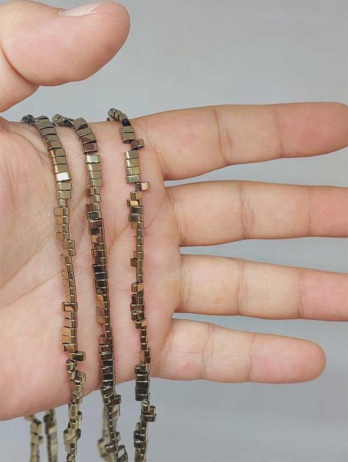 Hematit Taşı Şekilli Çift Delikli 2*4.5mm Dizi (52372)