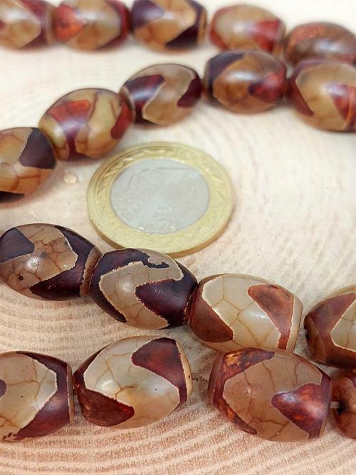 Kaplan Dişi Tibet Akik Taşı Şekilli Kesim 12x15mm/adet (45790-1)