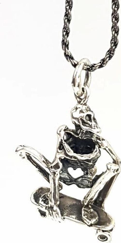 3 Boyutlu Kaykaycı İskelet Gümüş  Kolye Ucu