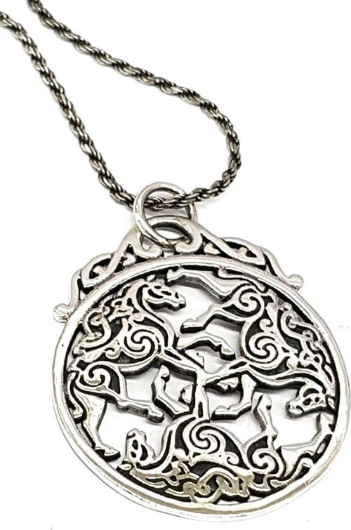 At Tasarımlı Gümüş Kolye Ucu