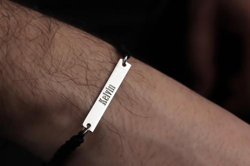 Erkek Kişiye Özel Siyah İpli İsimli Bar Gümüş Bileklik