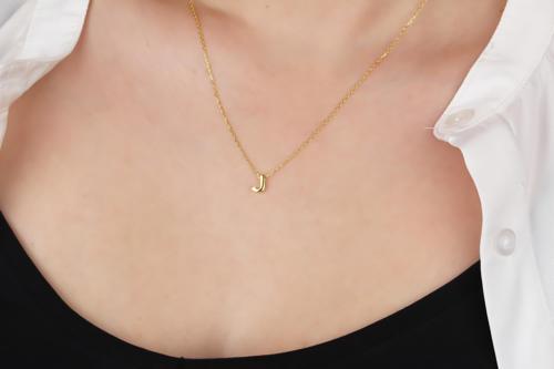 Gümüş 3 Boyutlu Minimalist J Harfi Kolye