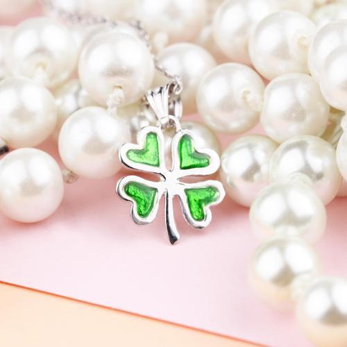 Gümüş Yonca Kolye