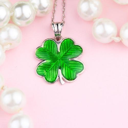 Gümüş Yonca Kolye