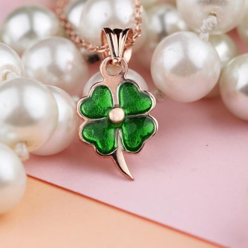 Gümüş Yonca Kolye